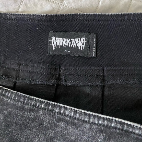 Darker Waves | NWOT’s cyber Y2K gothic grunge micro mini acid wash pleated skirt - Picture 4 of 6